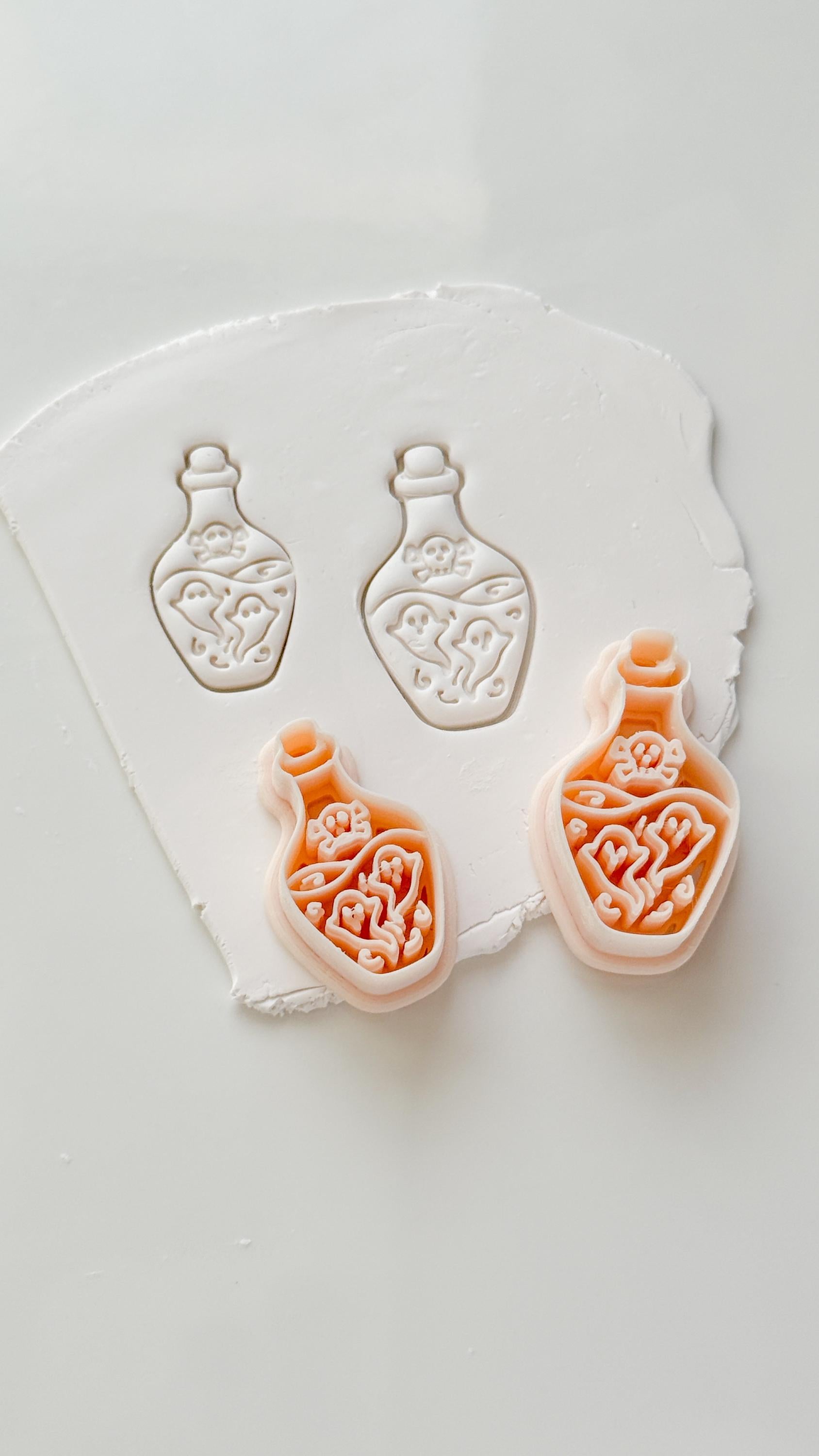 Ghost Potion Cutter: Haunted Elixir Bottle for Polymer Clay