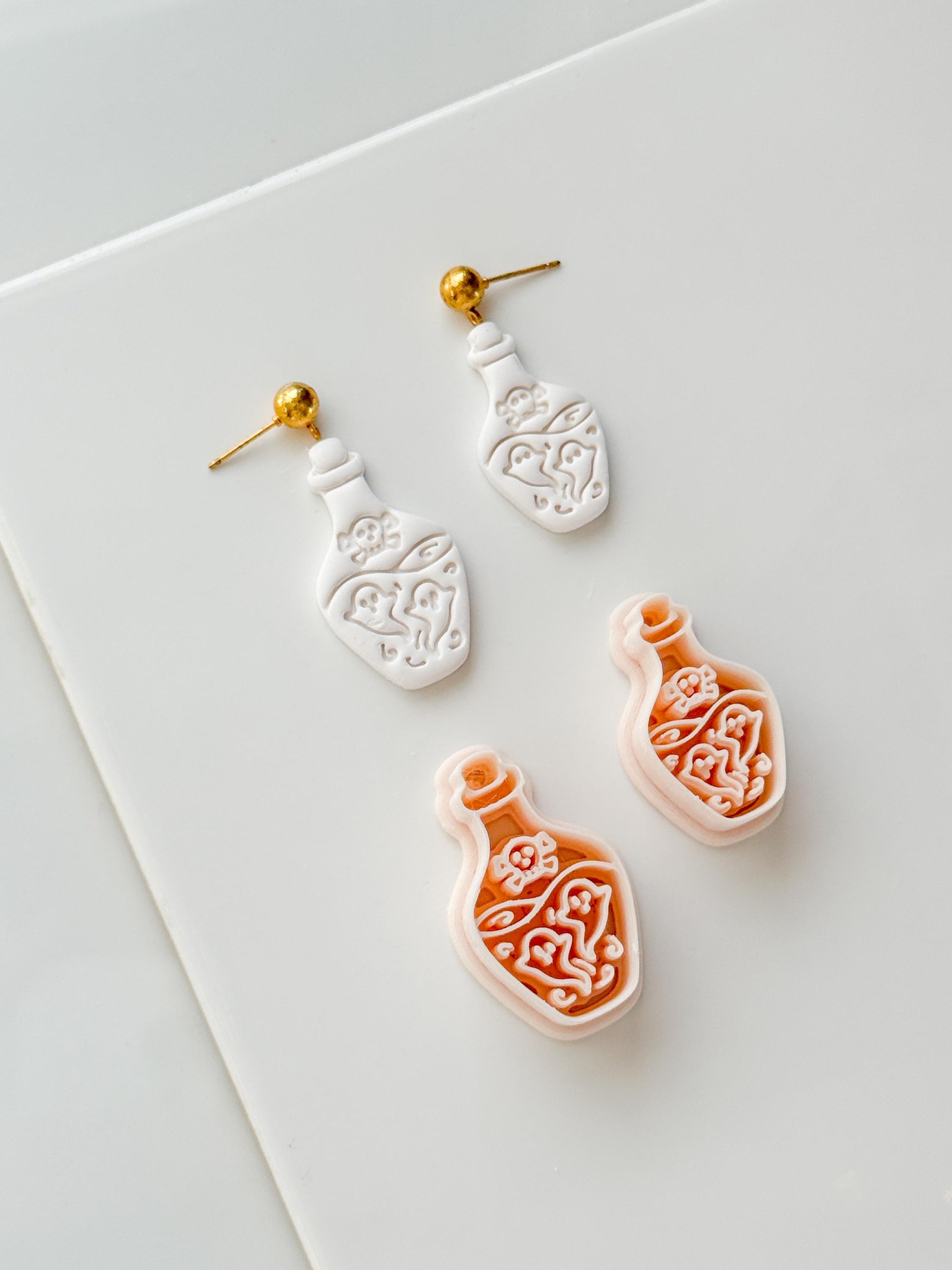 Ghost Potion Cutter: Haunted Elixir Bottle for Polymer Clay