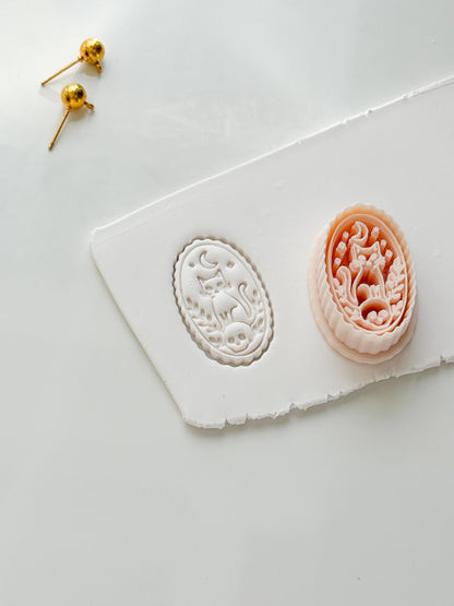 Moon Cat Charm Cutter: Crescent Feline Cameo Design for Polymer Clay