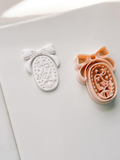 Moonlit Boo Cutter: Bow Framed Ghost Cameo for Polymer Clay