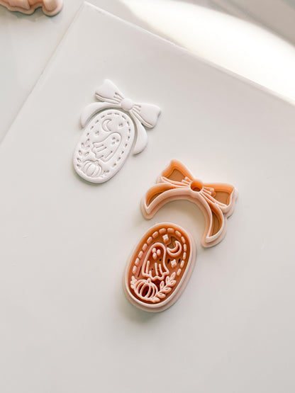 Moonlit Boo Cutter: Bow Framed Ghost Cameo for Polymer Clay