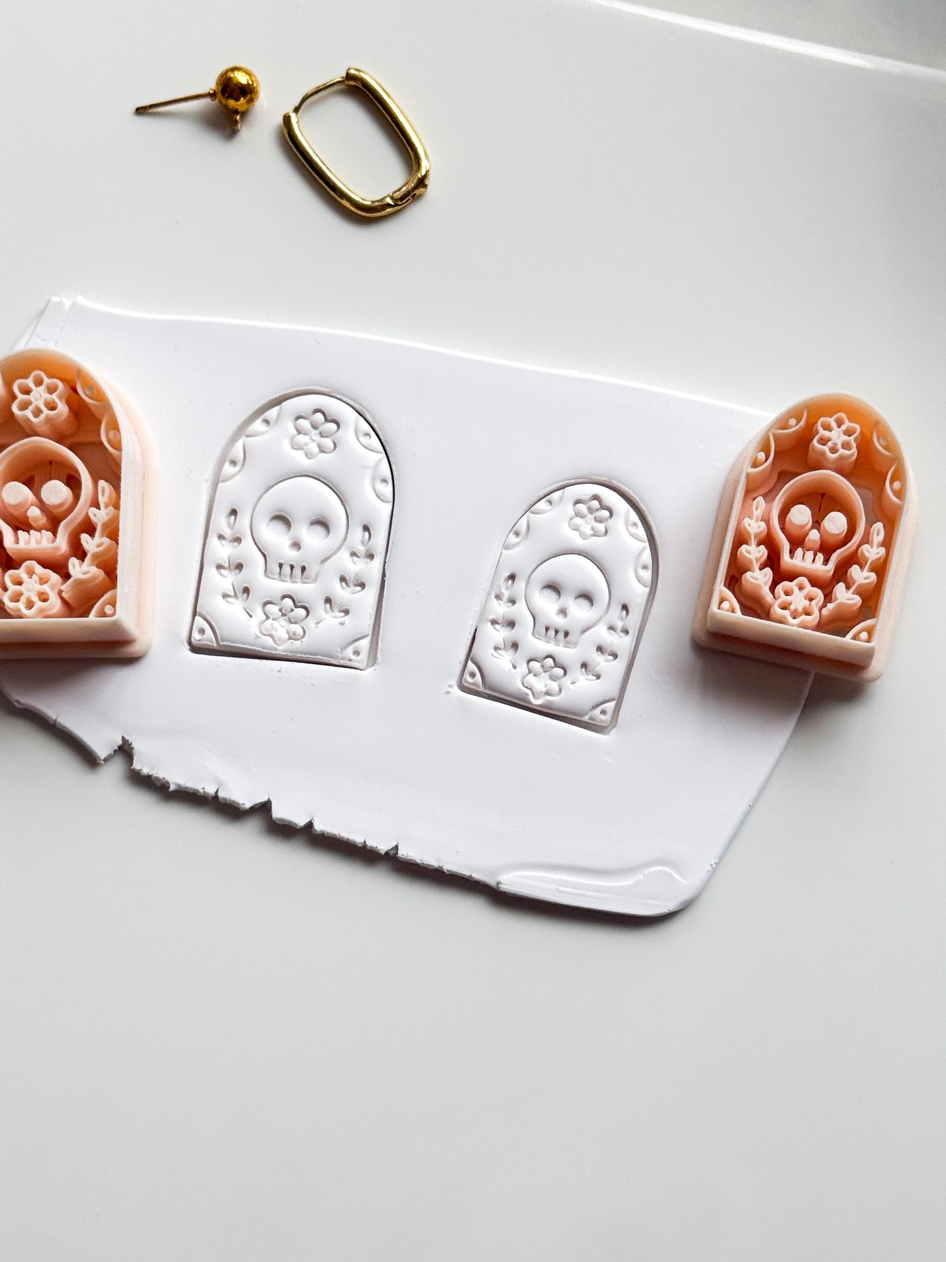 Skull Bloom Arch Cutter: Floral Sugar Skull Dangle for Polymer Clay