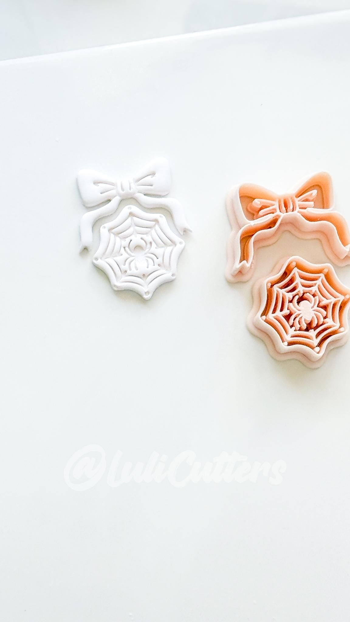 Spooky Bow Web Cutter: Spider Silk Dangle Shape for Polymer Clay