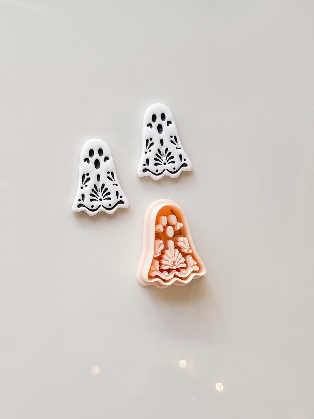 Floral Ghost Cutter: Blooming Halloween Spirit for Polymer Clay