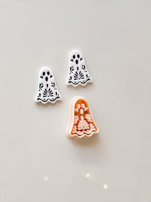 Floral Ghost Cutter: Blooming Halloween Spirit for Polymer Clay