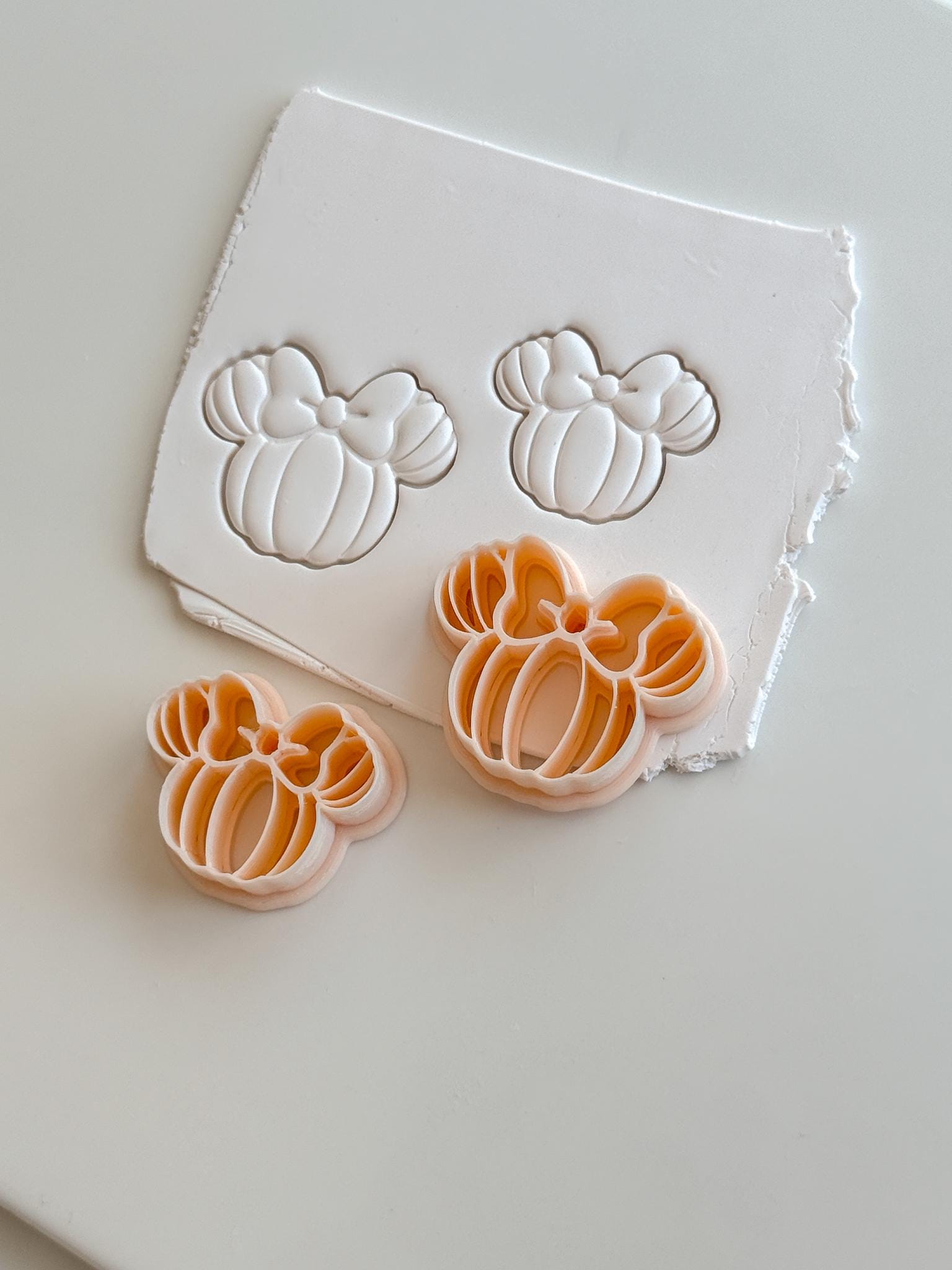Mouse Pumpkin Cutter: Bow Pumpkin Shape for Polymer Clay