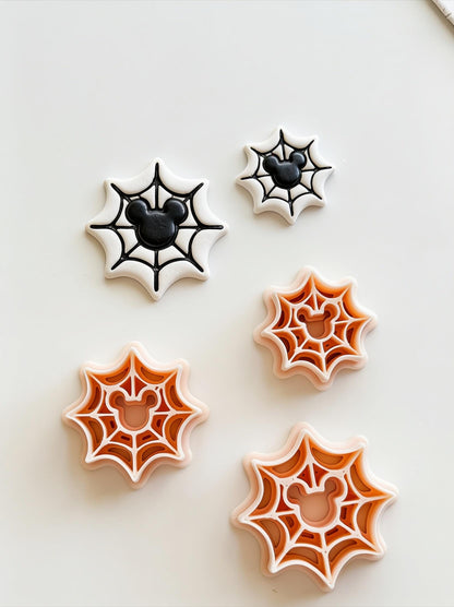 Mouse Web Cutter: Spider Web Halloween Shape for Polymer Clay