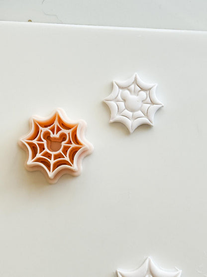 Mouse Web Cutter: Spider Web Halloween Shape for Polymer Clay