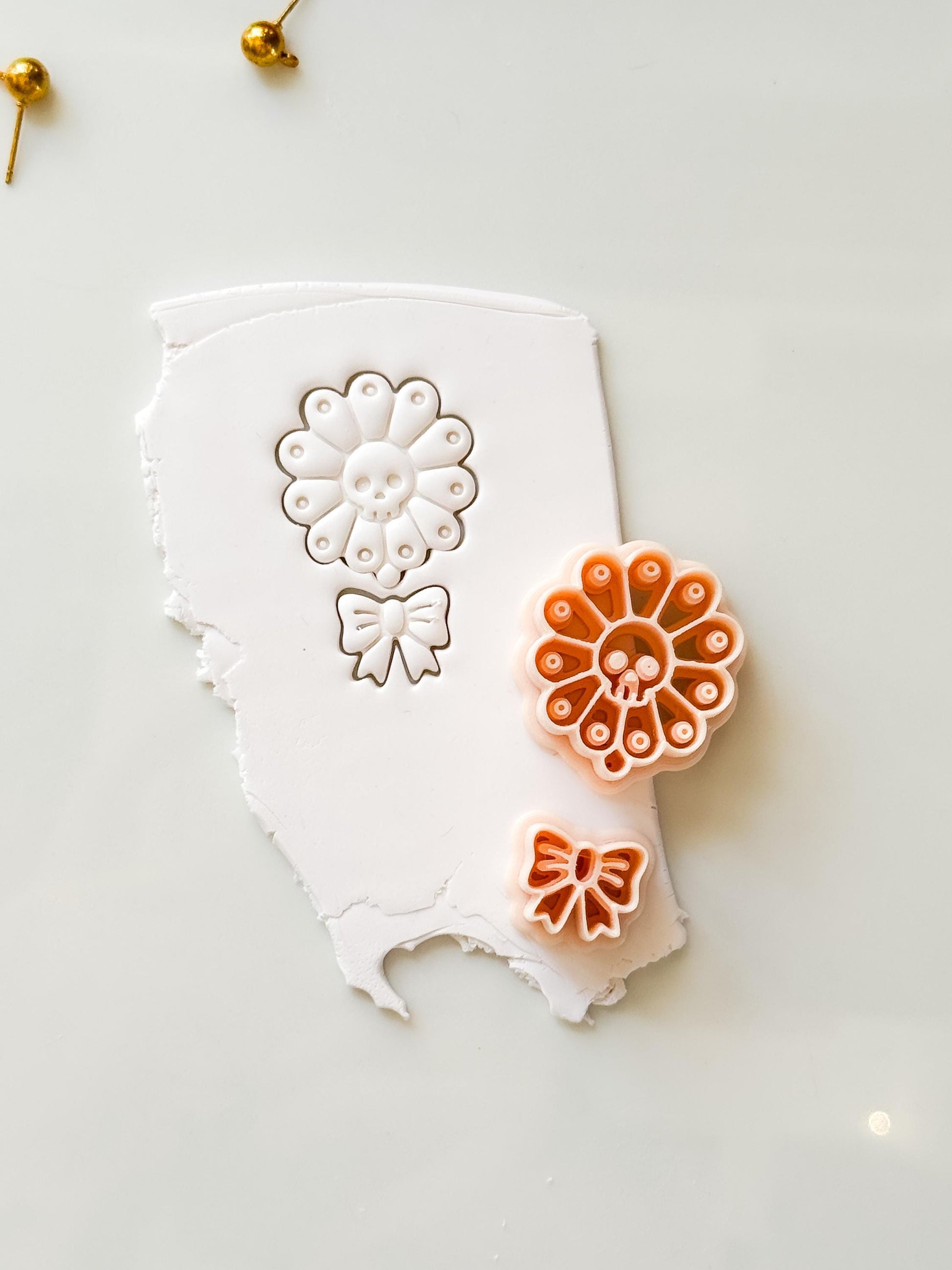 Skull Daisy Bow Cutter: Floral Halloween Dangle for Polymer Clay