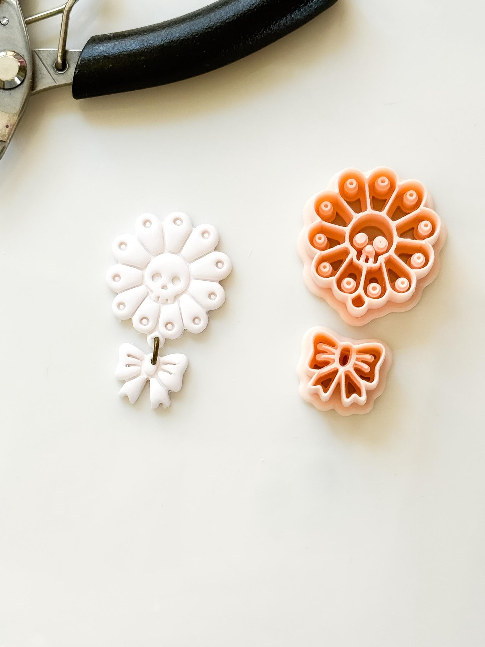 Skull Daisy Bow Cutter: Floral Halloween Dangle for Polymer Clay