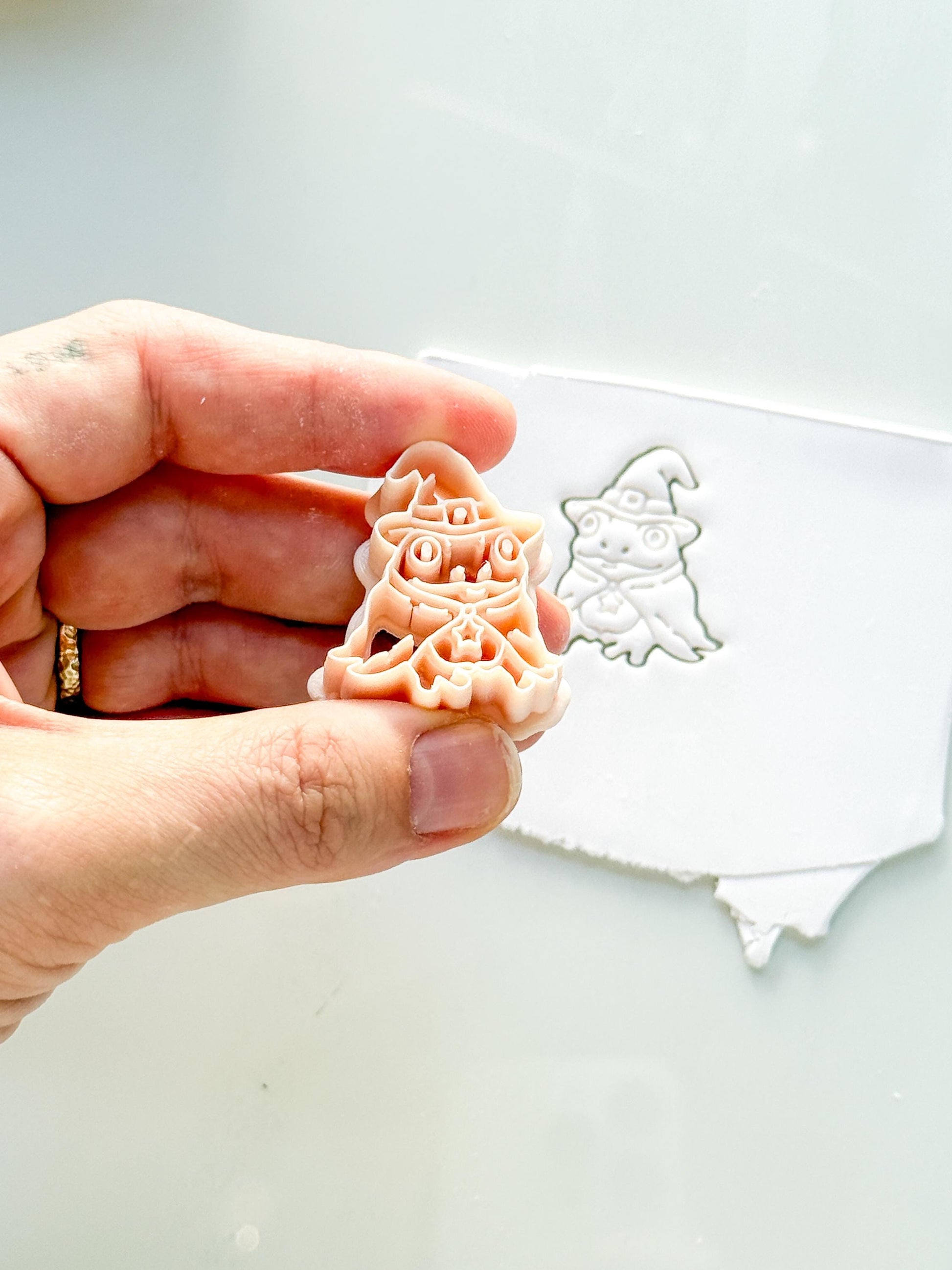 Witch Frog Cutter: Halloween Amphibian Character for Polymer Clay