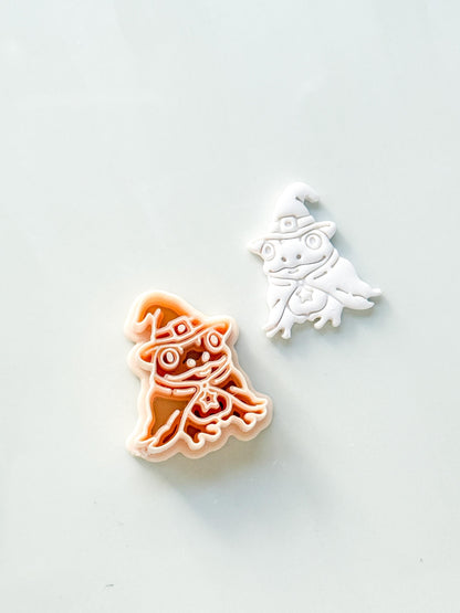 Witch Frog Cutter: Halloween Amphibian Character for Polymer Clay