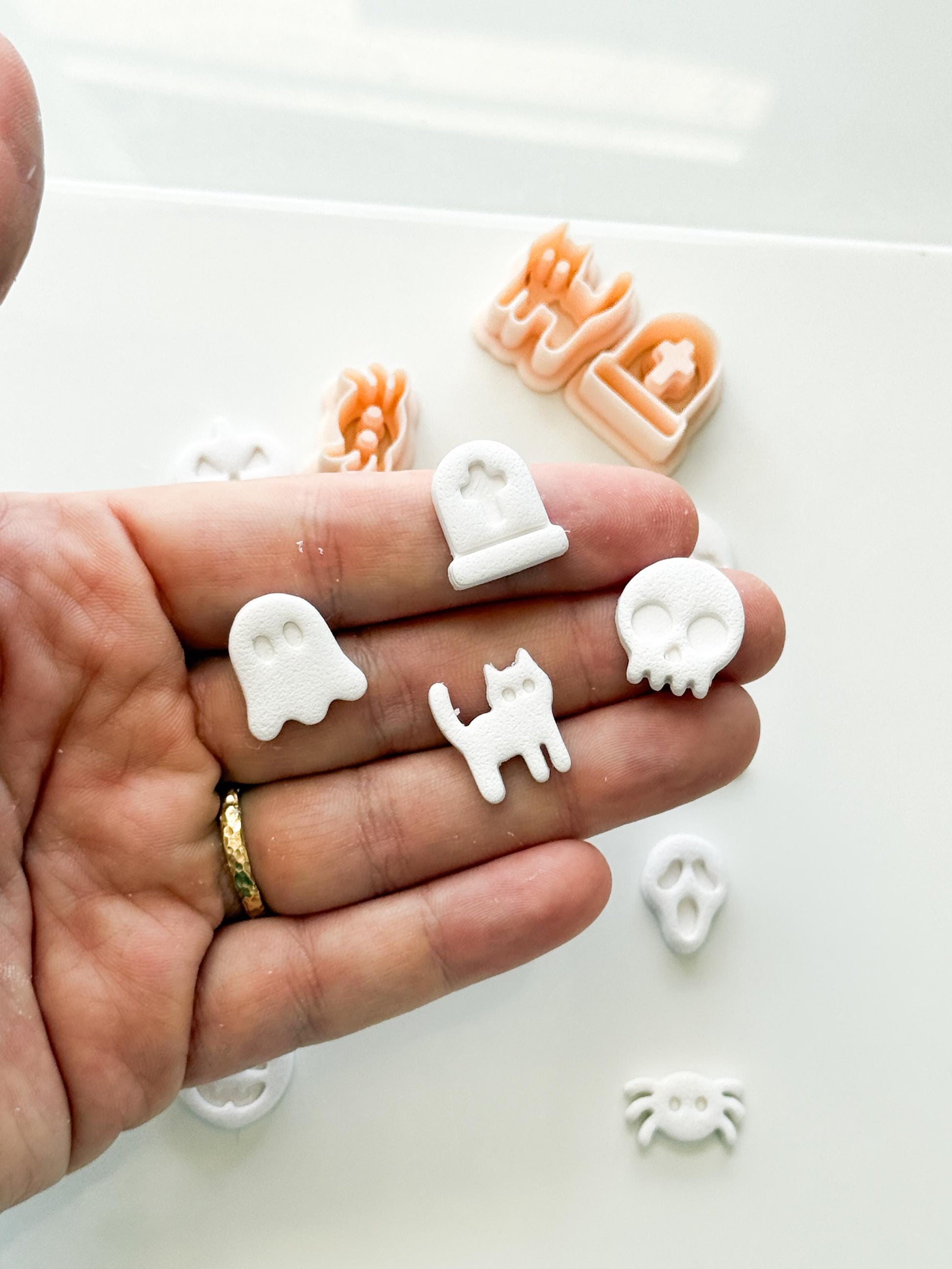 Halloween Stud Set Cutter: Spooky Mini Earring Shapes for Polymer Clay