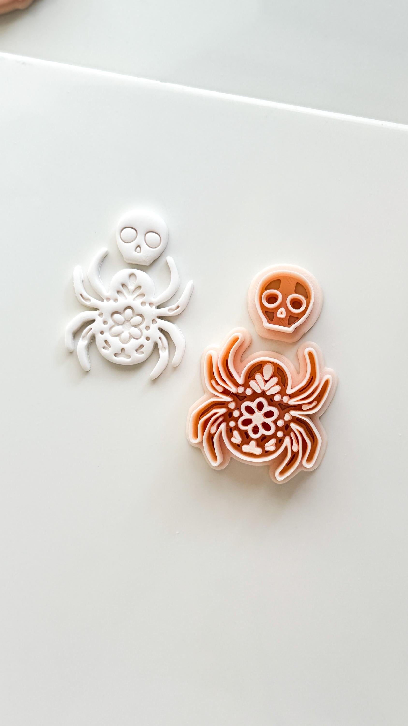 Bloom Spider Cutter: Floral Spider Halloween Design for Polymer Clay