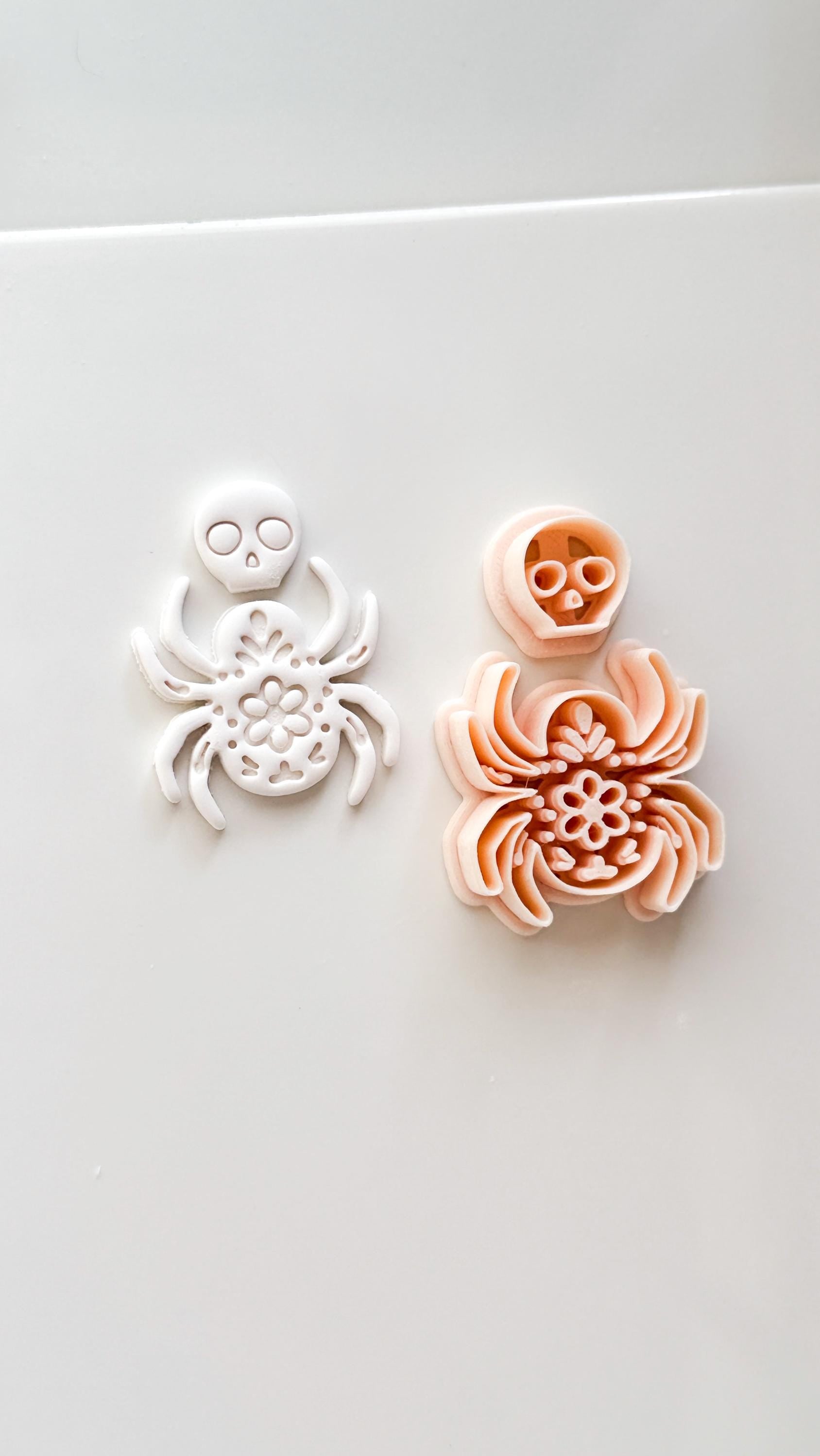Bloom Spider Cutter: Floral Spider Halloween Design for Polymer Clay