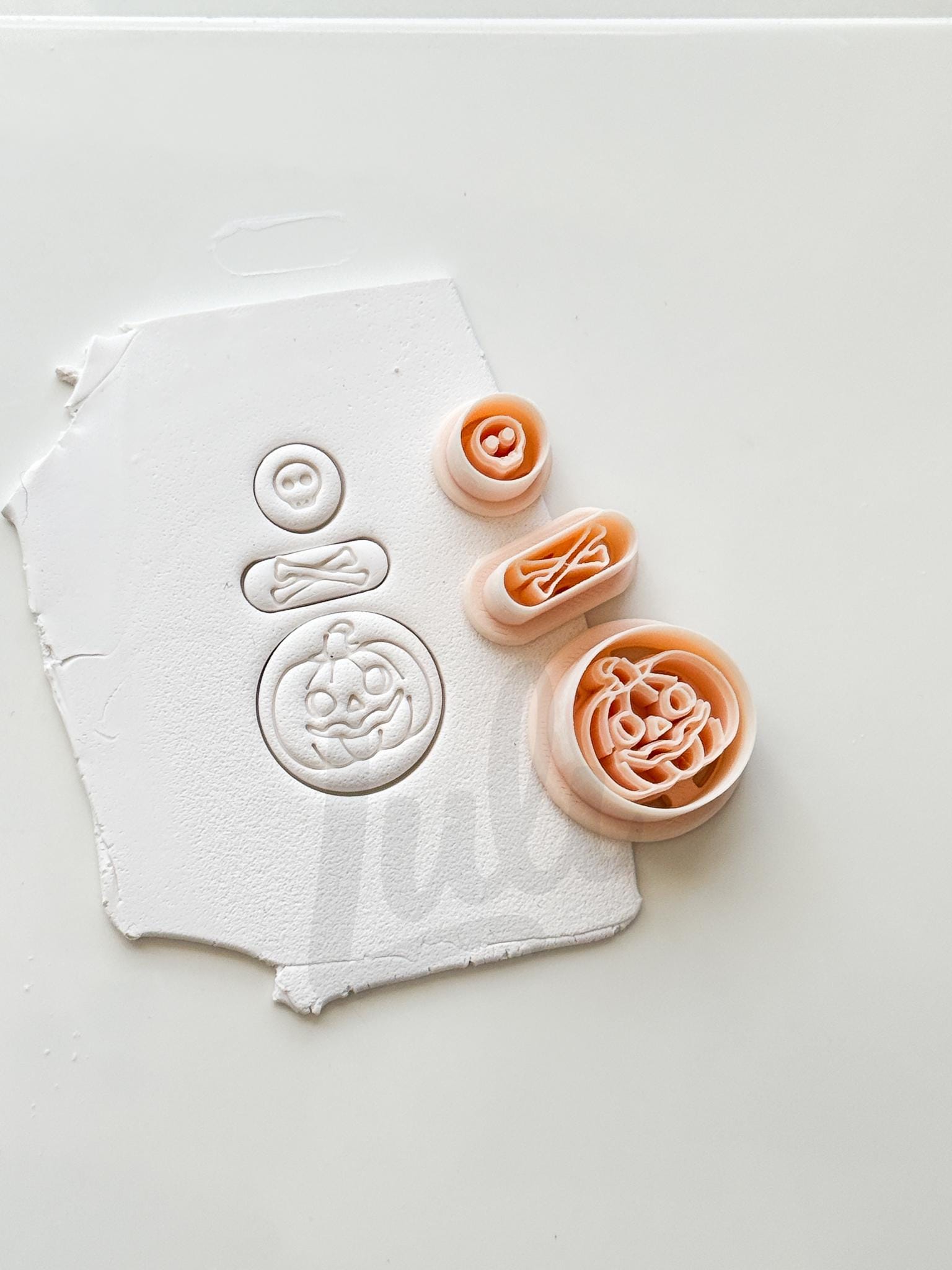 Pumpkin Skull Dangle Cutter: Jack O Lantern Bone Drop for Polymer Clay