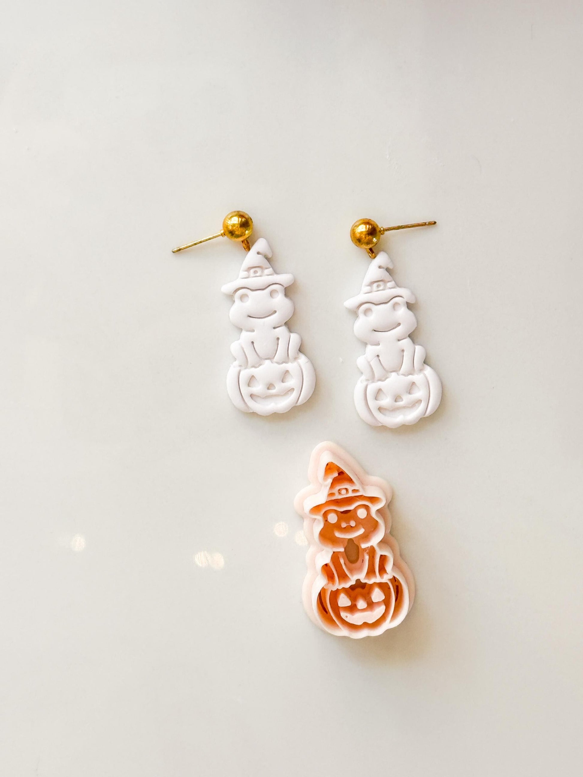 Witch Frog Cutter: Pumpkin Halloween Character for Polymer Clay