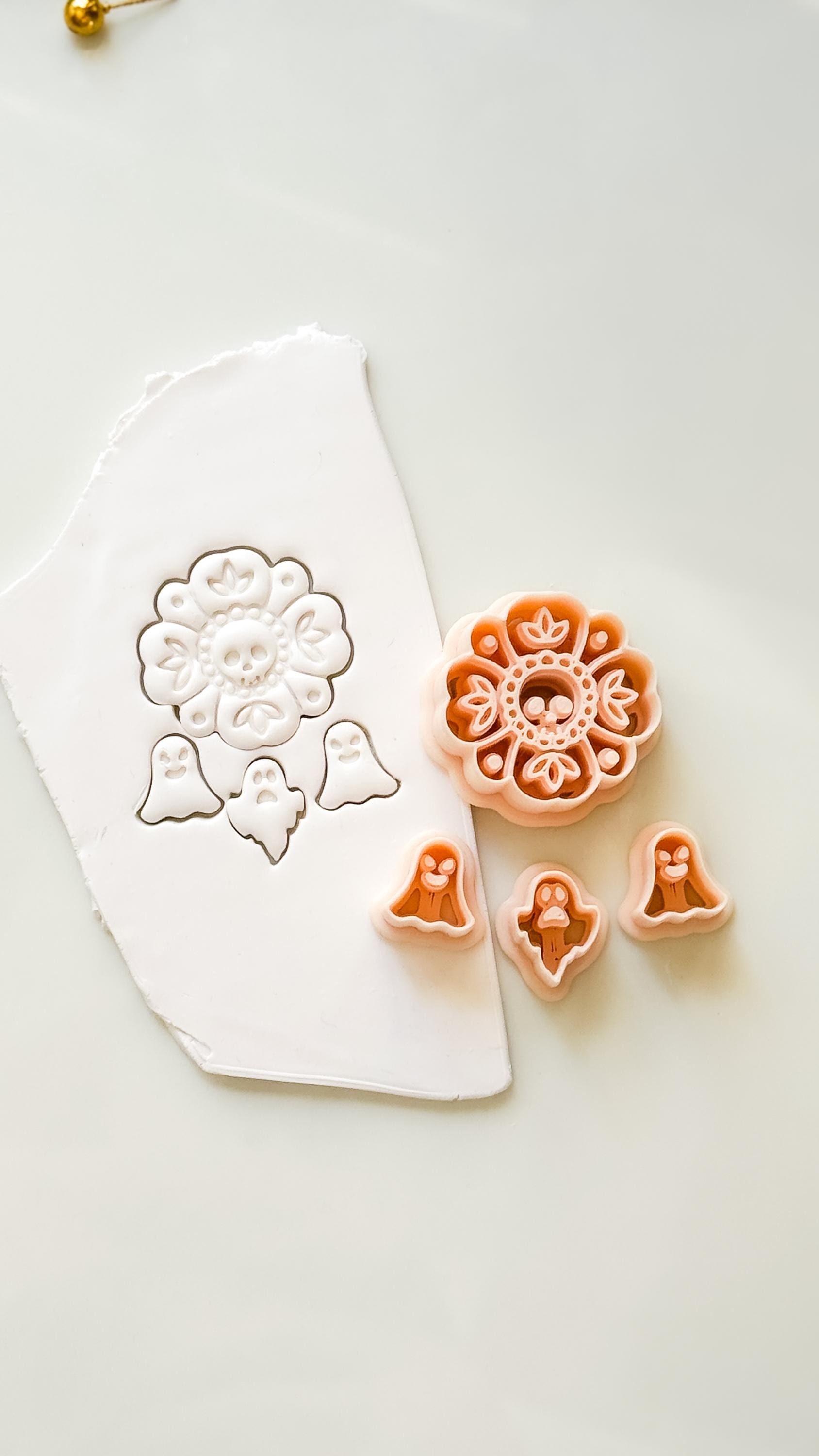 Folk Skull Flower Cutter Set: Floral Ghost Halloween Design for Polymer Clay