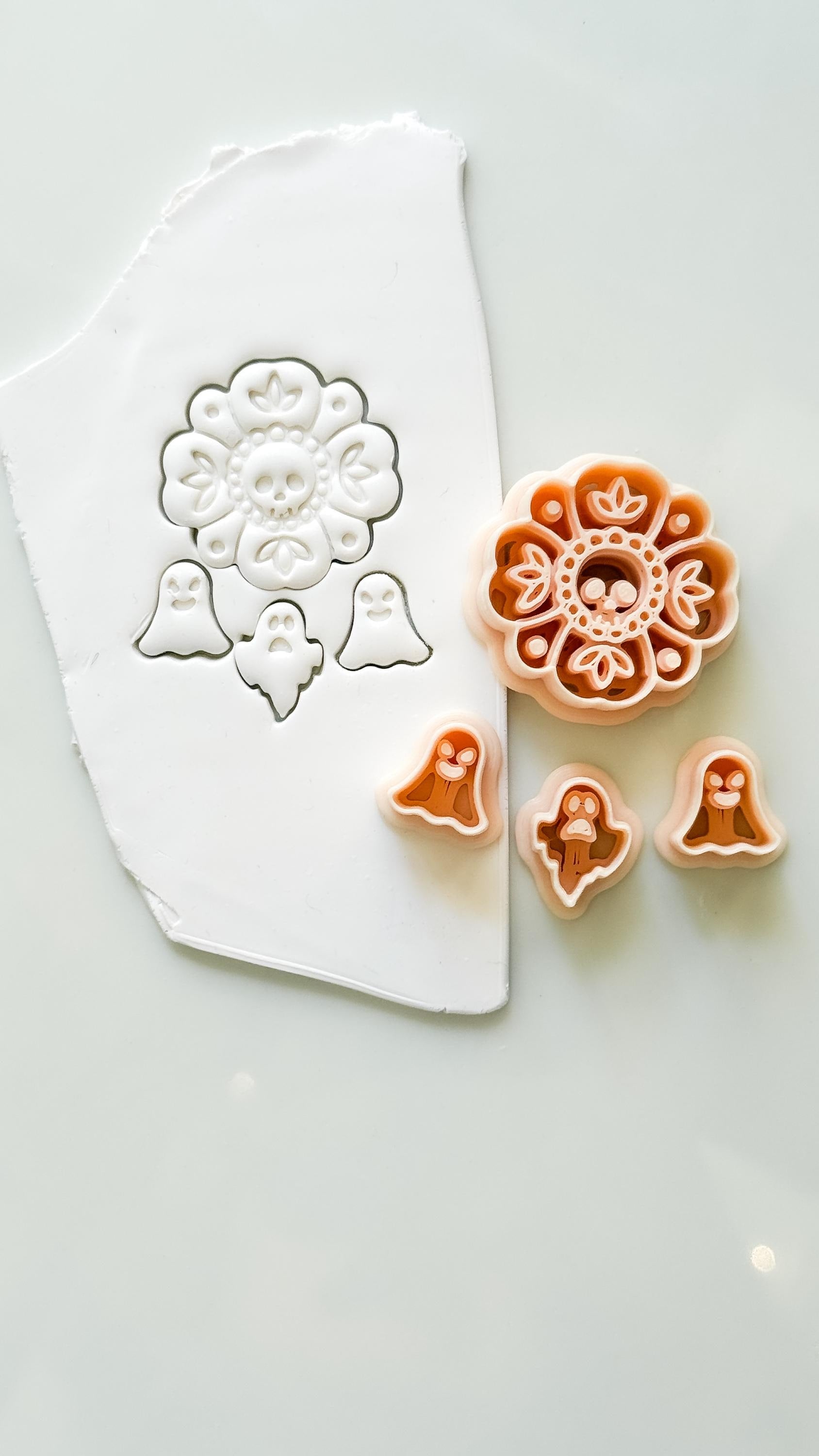 Folk Skull Flower Cutter Set: Floral Ghost Halloween Design for Polymer Clay