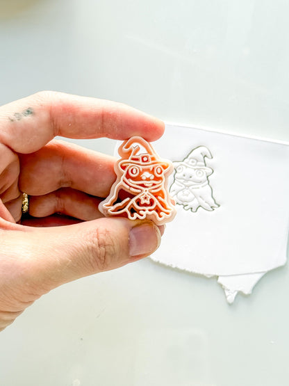 Witch Frog Cutter: Halloween Amphibian Character for Polymer Clay