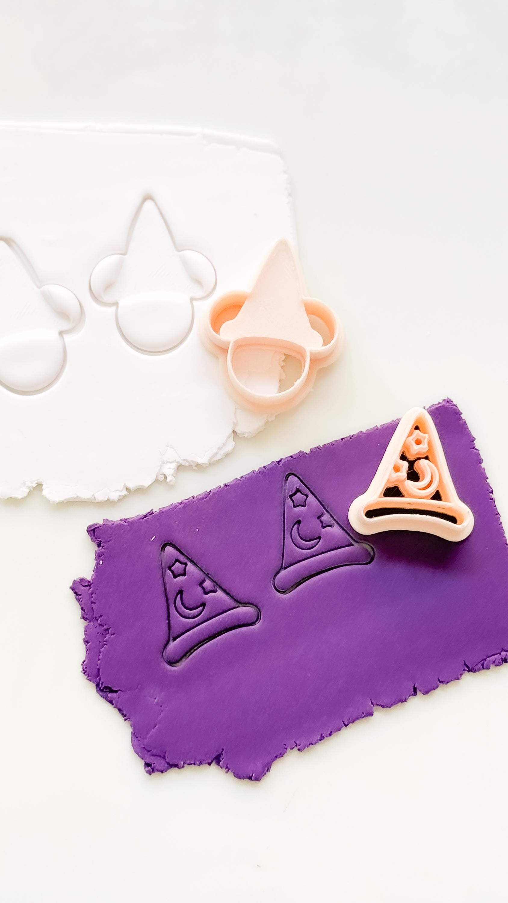Wizard Mouse Cutter: Sorcerer Hat Character for Polymer Clay