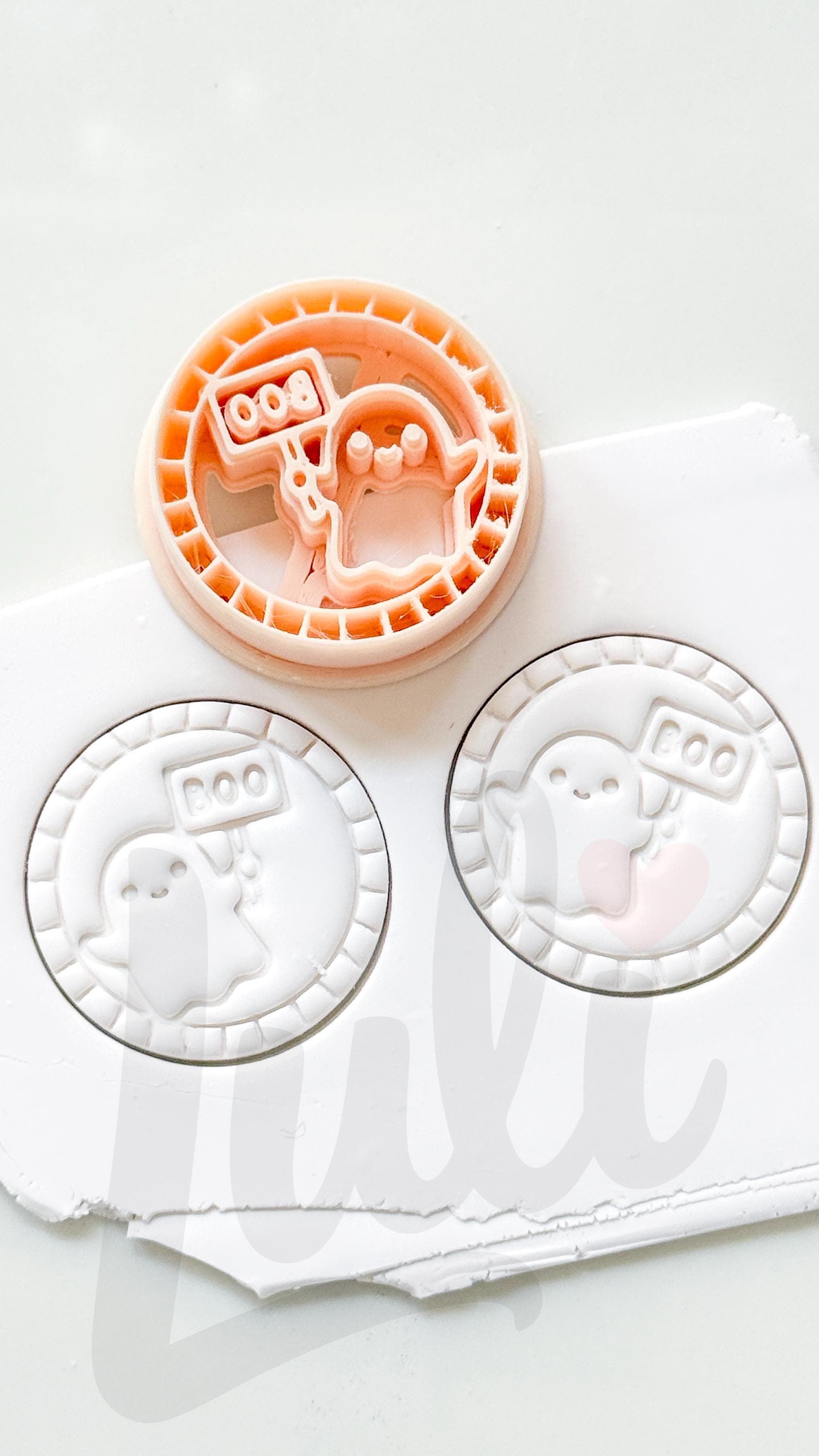 Boo Sign Cutter: Ghost Plaque Shape for Polymer Clay