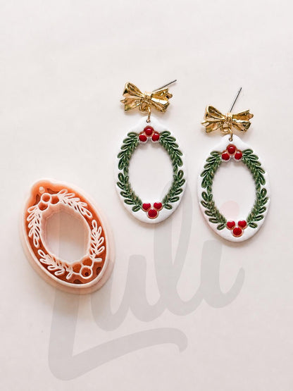 Mistletoe Wreath Cutter: Botanical Holiday Shape for Polymer Clay
