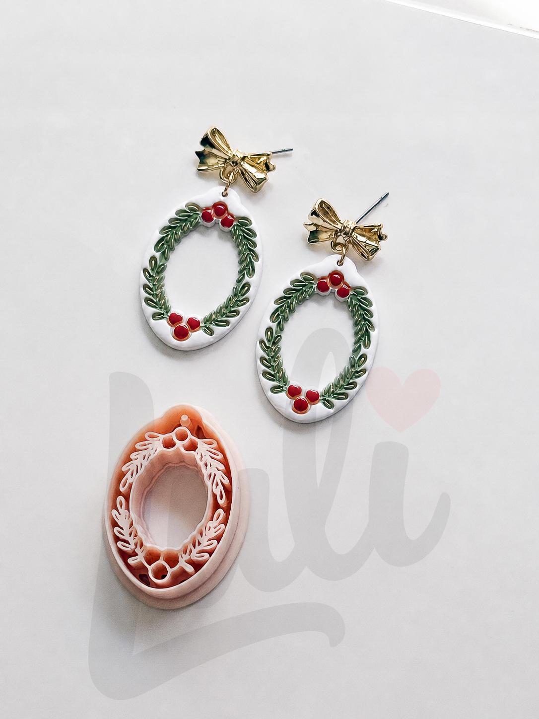 Mistletoe Wreath Cutter: Botanical Holiday Shape for Polymer Clay