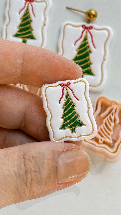 Bow Tied Christmas Tree Cutter: Festive Holiday Shape for Polymer Clay