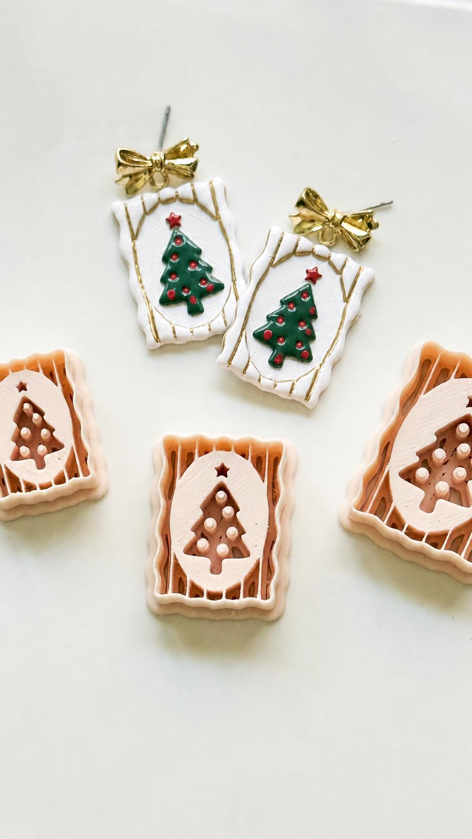 Christmas Tree Cameo Cutter: Oval Framed Design for Polymer Clay