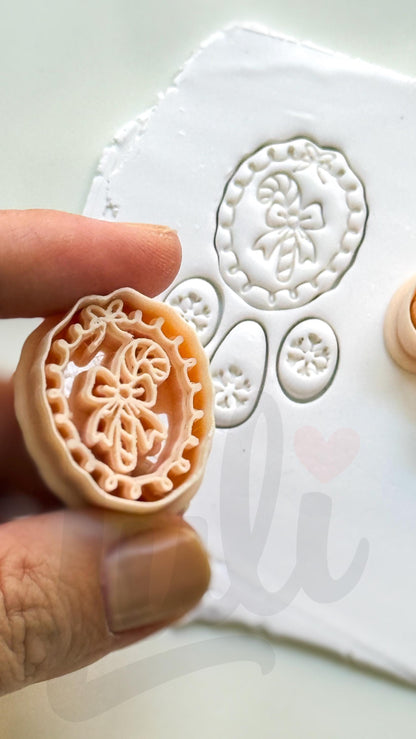 Candy Cane Ribbon Frame Cutter: Holiday Ornament Shape for Polymer Clay