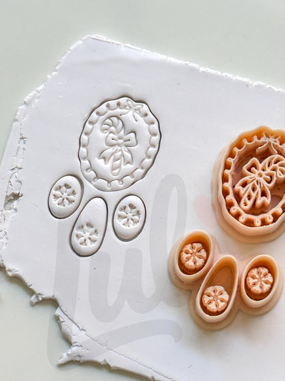 Candy Cane Ribbon Frame Cutter: Holiday Ornament Shape for Polymer Clay