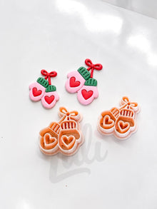 Winter Gloves Cutter: Bow Adorned Mitten Shapes for Polymer Clay| Preppy Christmas