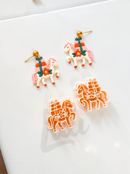 Santa Horse Cutter: Christmas Pony Design for Polymer Clay| Preppy Christmas