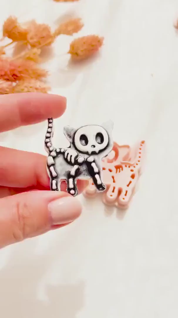 Skeleton Cat Clay Cutter: Halloween Polymer Earrings, Pins Mold (42mm)