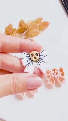 Skull Bow Cutter: Gothic Polymer Clay Jewelry Mold - Halloween Craft